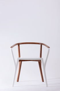 手機(jī)版Y腿堆疊椅 技術(shù)開發(fā)與銷售新標(biāo)桿，榮膺印尼家具設(shè)計(jì)獎(jiǎng)