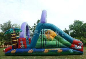 大型充氣玩具的技術(shù)創(chuàng)新與市場拓展